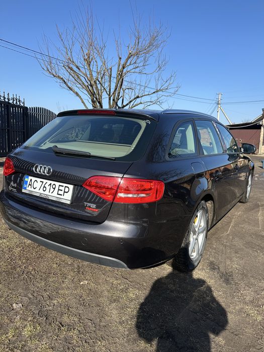 Продам а4б8 2011 рік Швейцарія