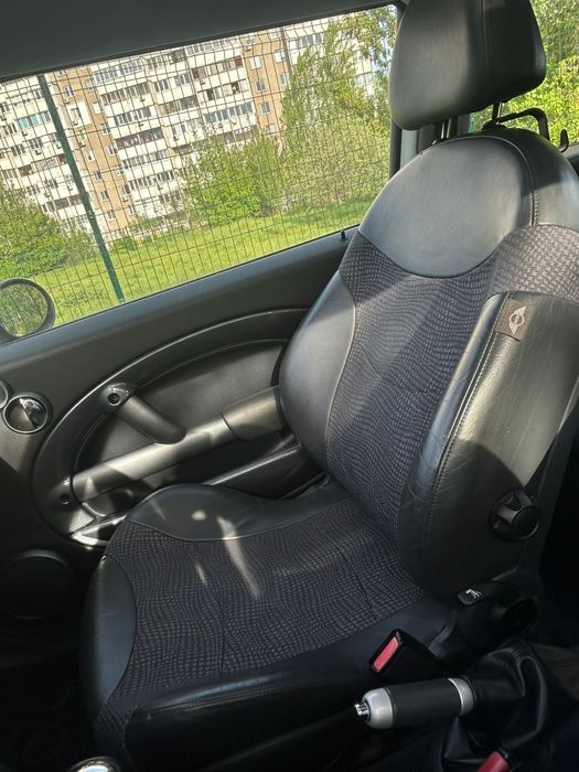 MINI Cooper R56 1,6