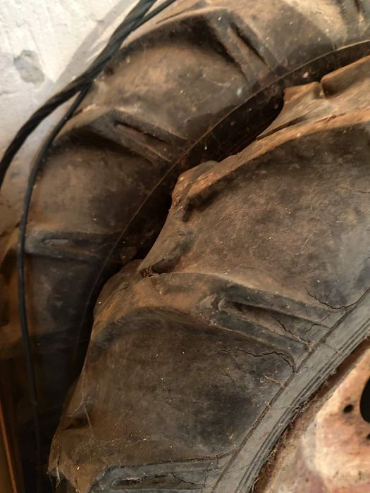 Продам колеса до трактора Т-16 або Т-25