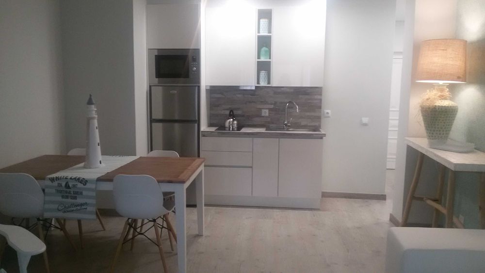 CONDOMÍNIO PRIVADO-PISCINA FRENTE PRAIA