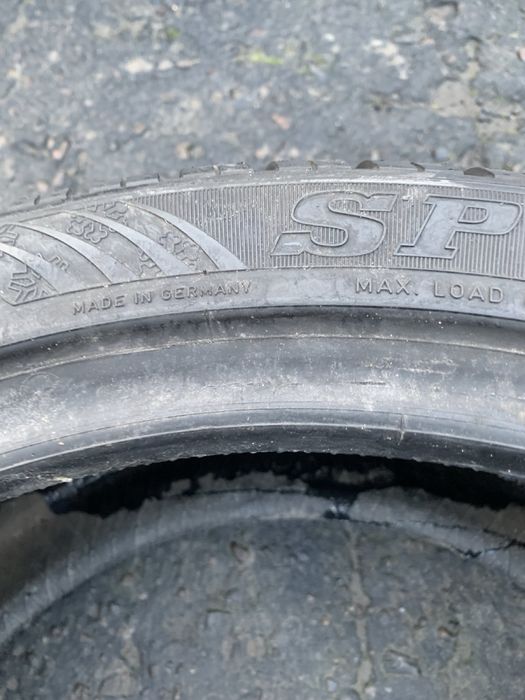 Шинa 1шт 255/40 R19 Dunlop 2023p зима 7,2мм