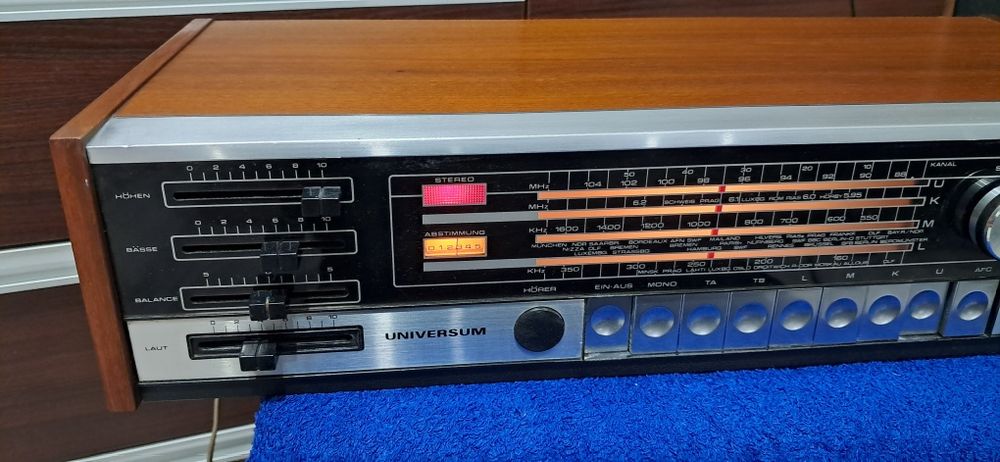 Radio universum vt-2347