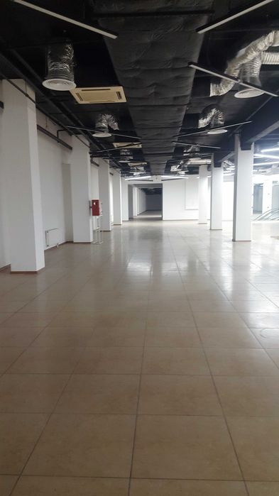Магазин 900 кв.м. в ТЦ. Харків. Без комісії.
