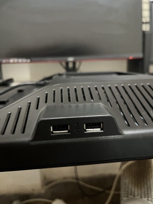 1 Monitore Dell P190ST 19 peças