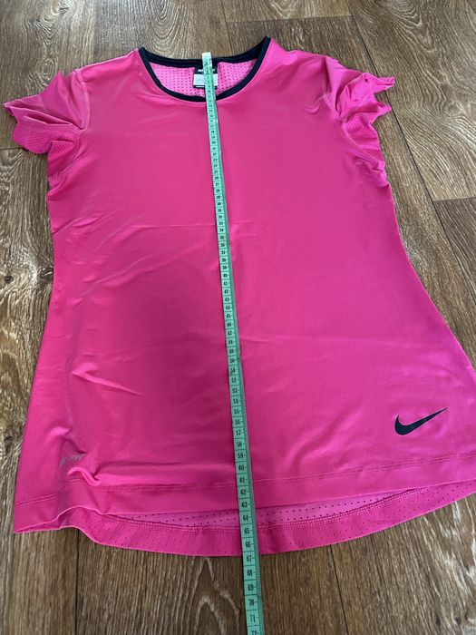 Футболка жіноча для тренувань Nike pro dri fit