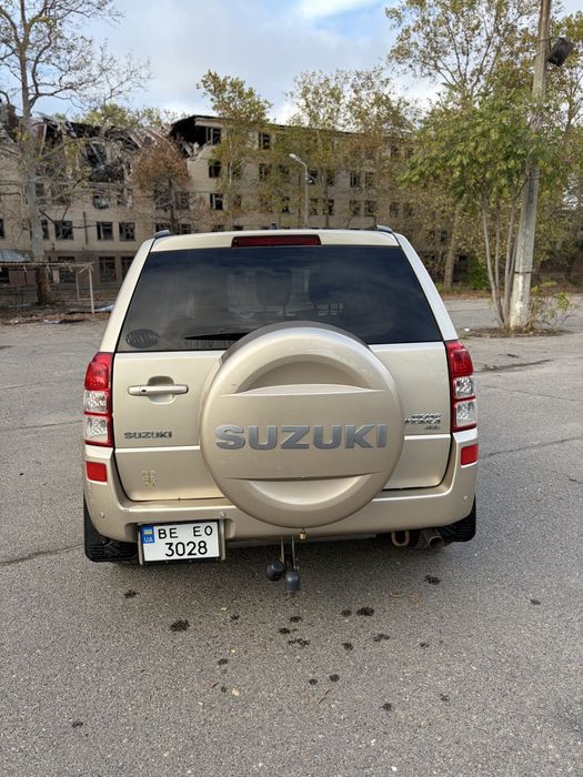 Suzuki Grand Vitara 2.7 V6