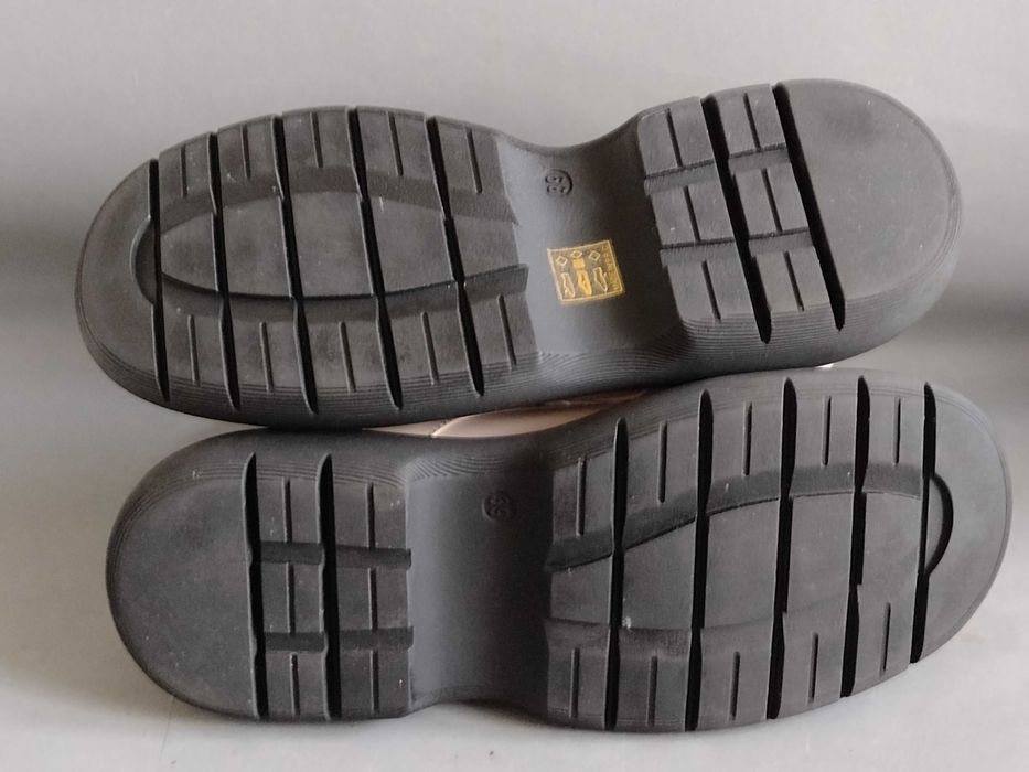 Buty Damskie ładny stan rozm. 39