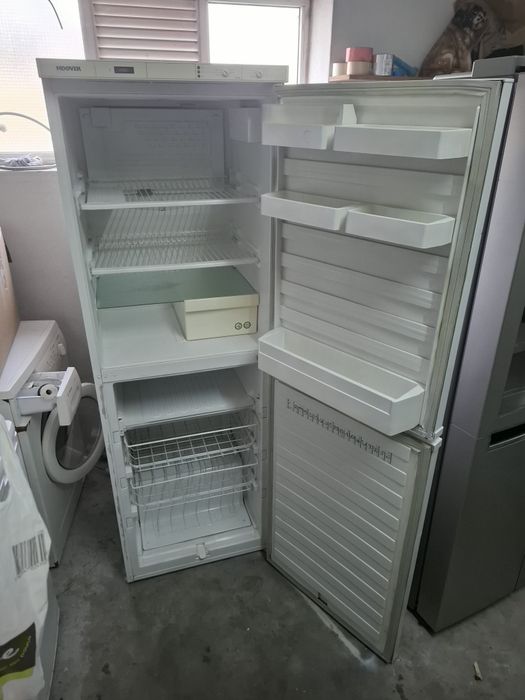 Frigorífico a funcionar a um preço acessível a funcionar normalmente, altura 1.70