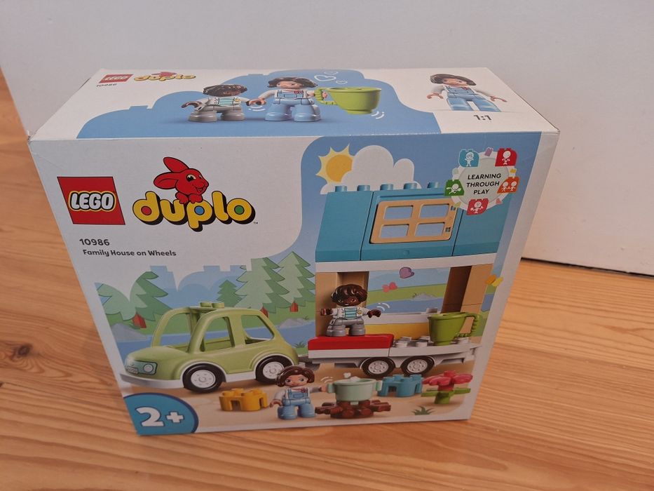 LEGO DUPLO 10986 - Family House on Wheels