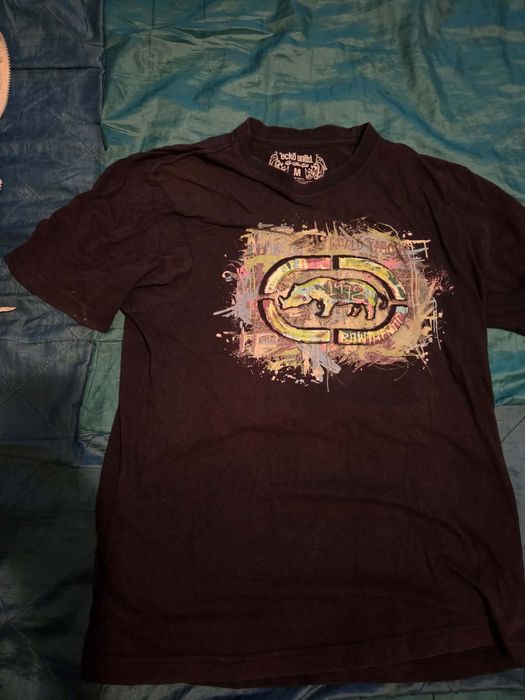Roupa usada bom estado