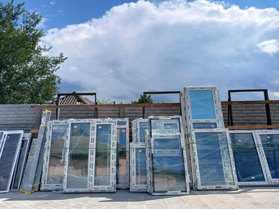 Продаємо металопластикові вікна,двері,склопакети.Окна,двери Чернівці