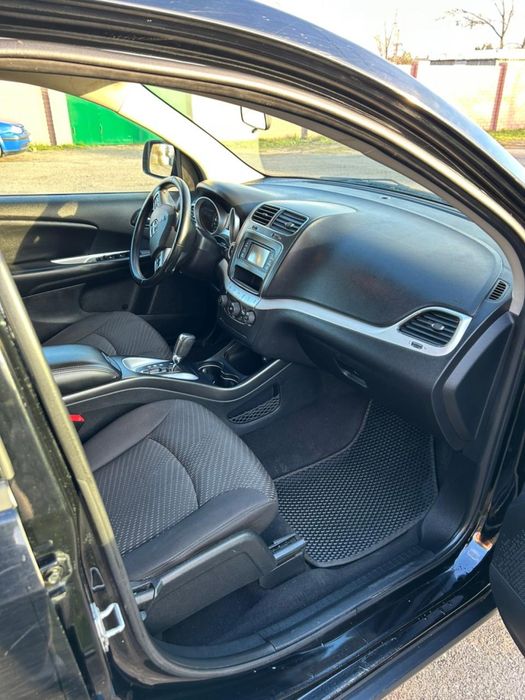 Продам Dodge Journey