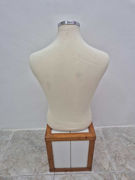 Busto homem - Mais bustos disponíveis