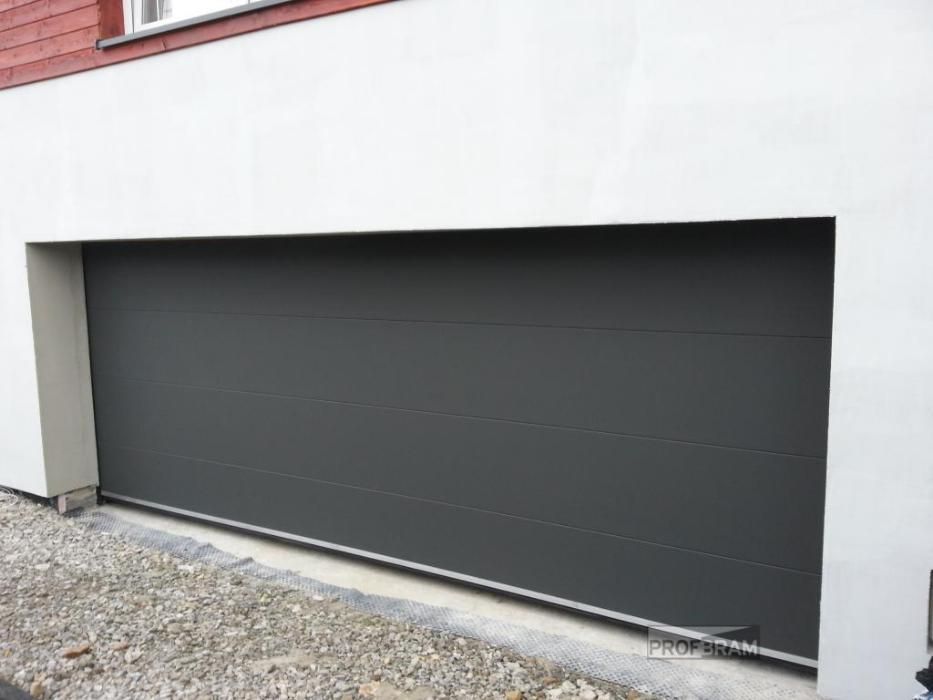 Brama garażowa Wiśniowski 500x210 z napędem