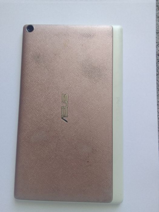 Продаю планшет ASUS на запчастини