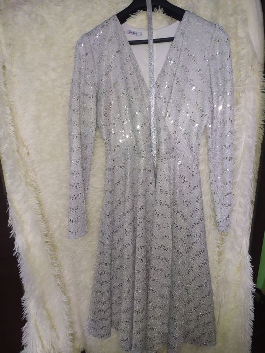 Нарядне плаття...