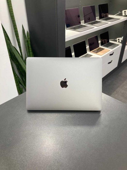 Ноутбук MacBook Pro 13 2020 i5 8GB ОЗУ 256 SSD ГАРАНТІЯ Магазин 85524