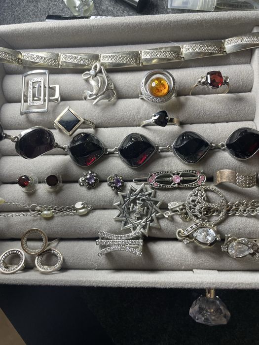 Срібло,,браслети,чайник великий,,срібні каблучки , чайнички,