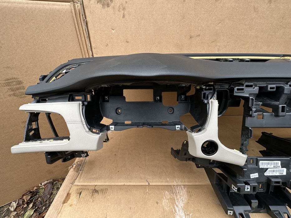 Konsola , deska rozdzielcza Renault Talisman