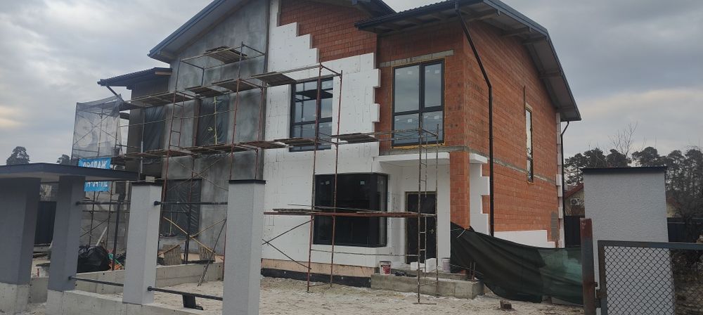 Будинок в Брюховичах