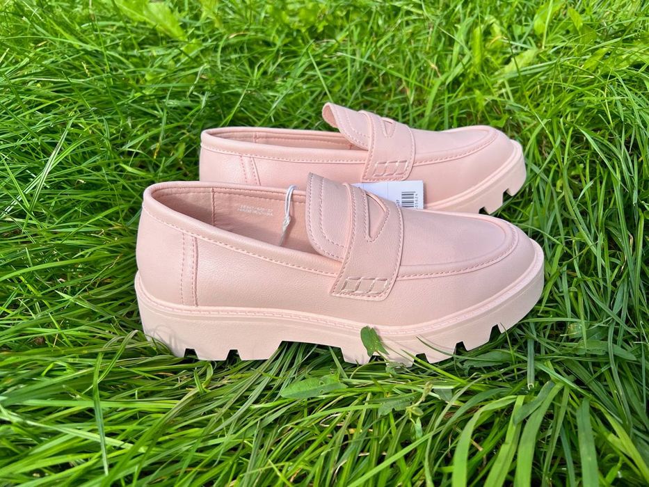 Лофери нові  Sinsay розмір 37