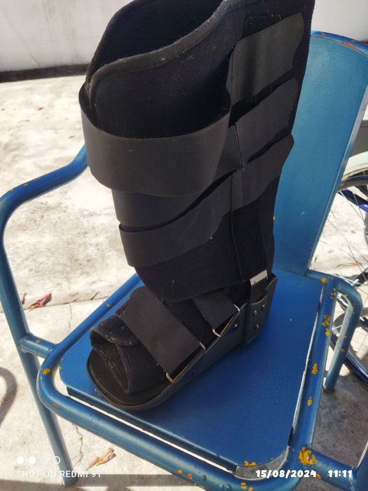 Bota robótica ortopédica