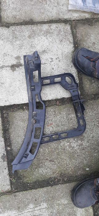 ślizg lewy tył passat b8