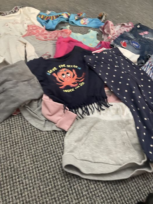 Lote roupa de menina com mais de 20 peças calcado incluido