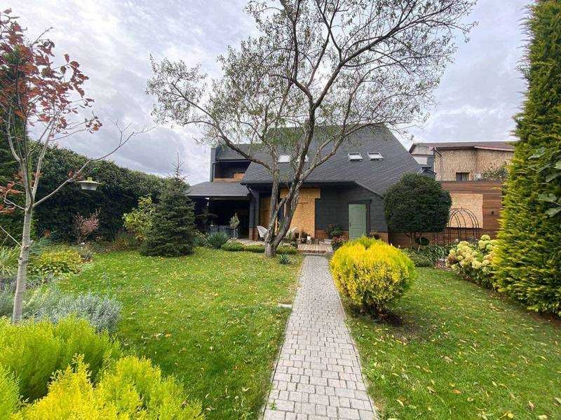 Новый Дом на 10 ст. Фонтана 2 этажа Ремонт 400 м2 10 Соток