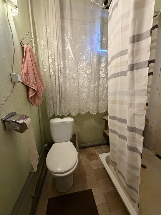 ТЕРМІНОВО!Дача в кооперативі Осокорки,станція метро "Славутич"