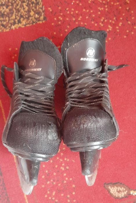 Ковзани 38 розмір