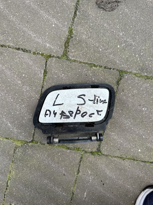 Заглушки омивачів,буксирних гачків Audi,VW