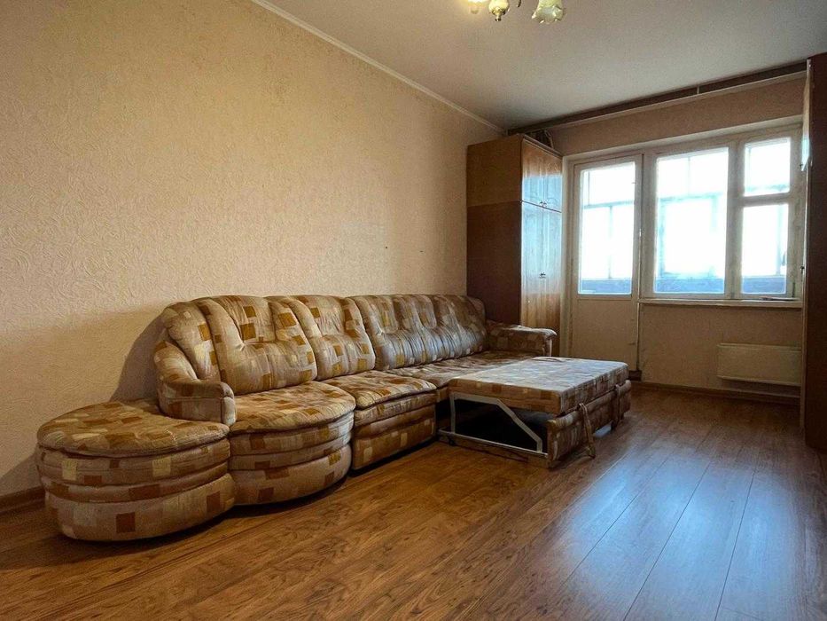 RLT D01 Продам 3 кімнатну квартиру по просп. Перемоги, район 5 кутів