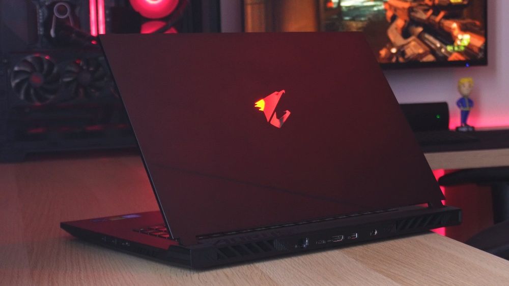 Aorus GIGABYTE 15 RTX 4070 TGP[140W] i7-13700H GWARANCJA