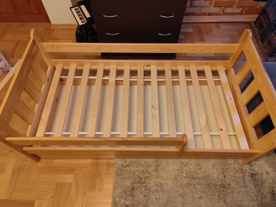 Łóżko drewniane 80x160