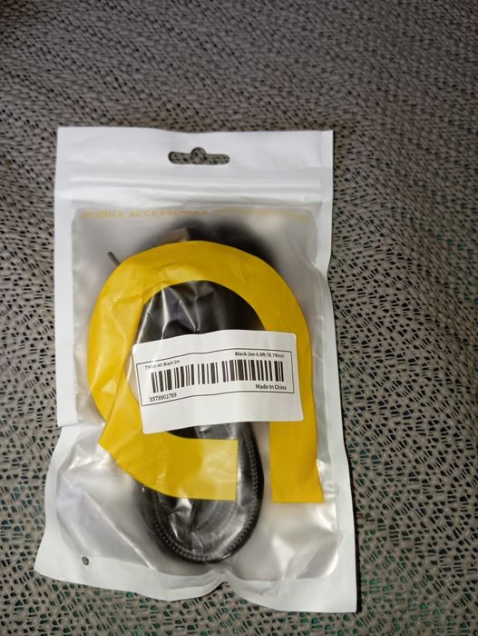 Kabel USB typu C z wyświetlaczem - 2 metry