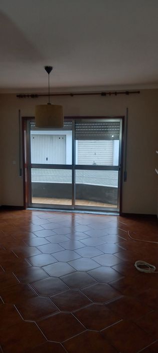 Apartamento R/C T2+1