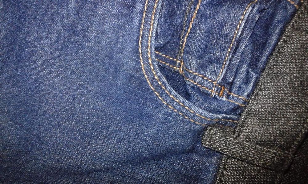 Spodnie jeans 164