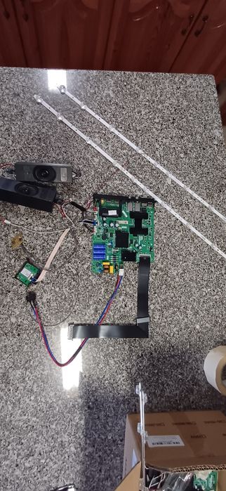 TLC 40ES560 - peças televisor