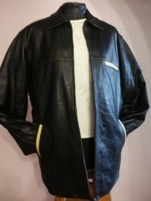 Шкіряна чоловіча куртка