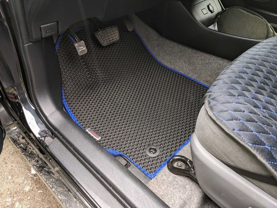 3Д лапа ЕВА коврики Toyota Yaris\Solara\Sequoia\Venza\RAV4\4Runner\CHR