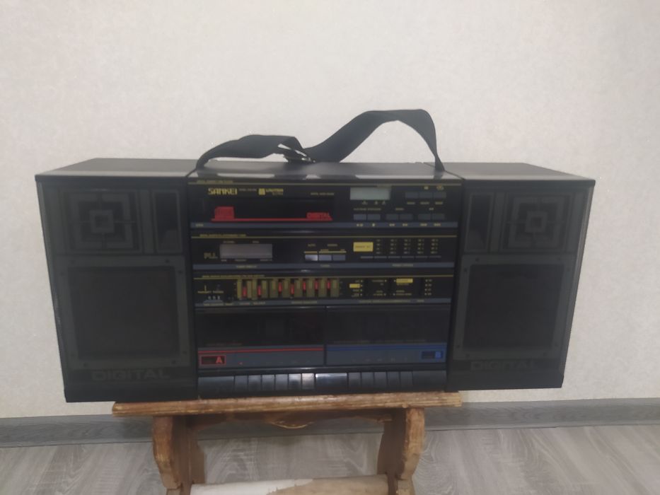 Кассетный магнитофон,сд