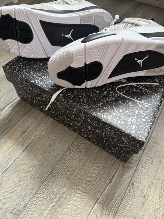 Jordan 4 military black rozmiar 43