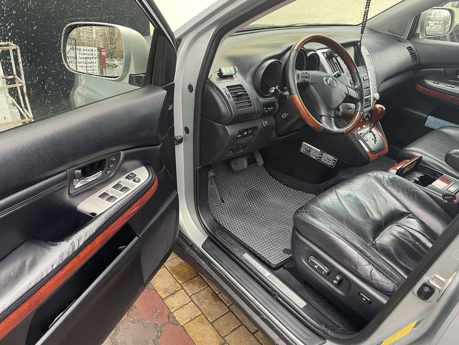 Lexus rx300 официал европа