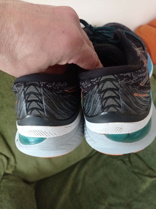Кросівки ASICS Gel Kayano 29.