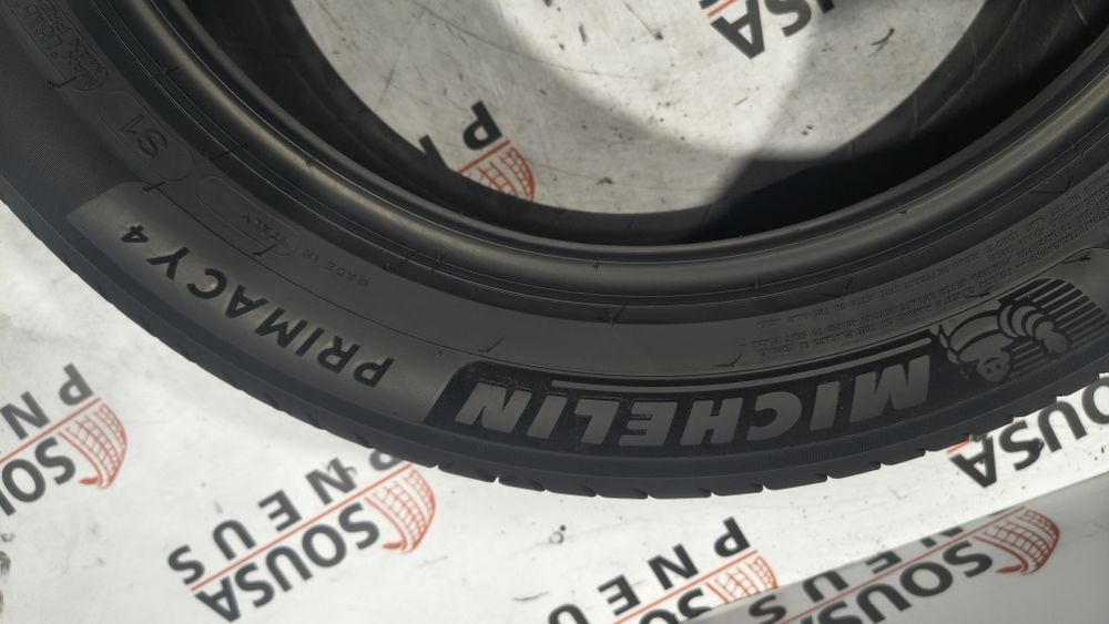 2 pneus semi novos 215-55R18 Michelin - Oferta dos Portes
