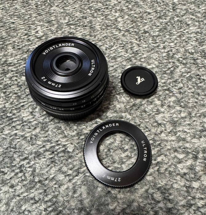 Obiektyw Voigtlander Ultron 27mm f/2,0 Czarny (Fujifilm X)
