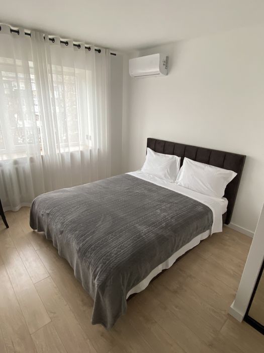 Здам по-добово  дво кімнатні апартаменти на привокзальній площі