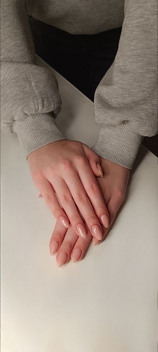 Modelka na paznokcie za darmo