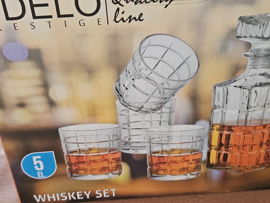 Nowa Karafka + 4 szklanki whiskey